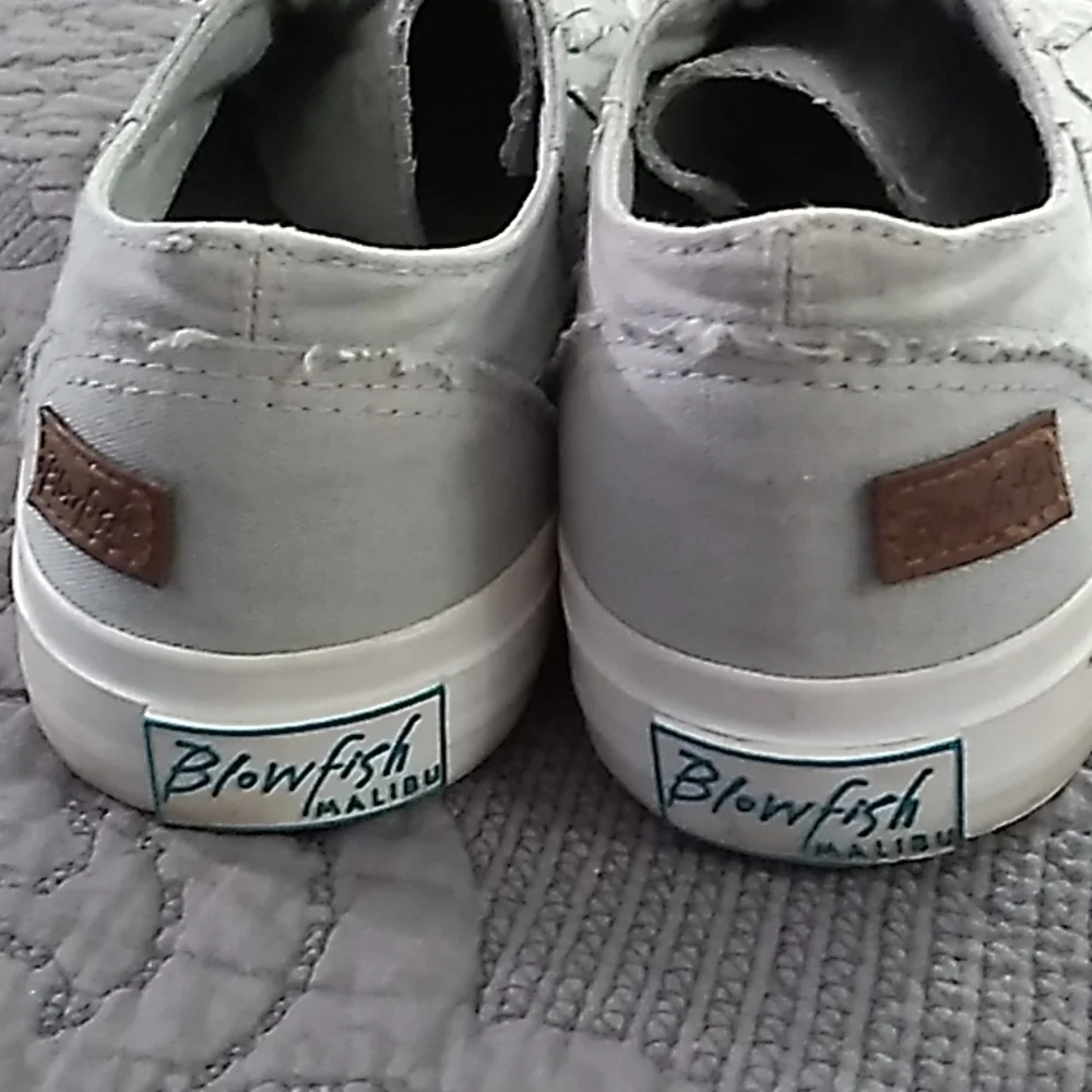 Blowfish Sneakers! - Picture 4 of 6